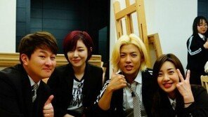 ‘학교 다녀오겠습니다’ 이아현, 전학생과 함께 ‘인증샷’