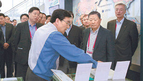 충북혁신센터 다시 찾은 구본무 “특허 추가 개방”