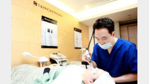 모공축소로 귤 껍질 피부에서 벗어나자