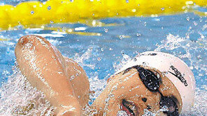 ‘수영신동’ 이호준, 박태환 중2때보다 5초67 빠르다