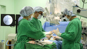 [굿스파인병원]옆구리 디스크, 뼈·근육 손상 줄인 최소 절개법으로 통증 잡는다