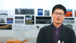 “남보다 높은 지위에 오르려는 我慢 버려야”
