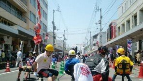 2시간 동안 의자에 앉아 이색 레이싱, 사무 의자 레이싱 개최 배경은? 알고 보니…
