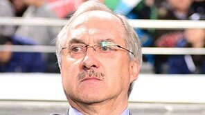 해외파 점검 안하는 슈틸리케 감독 왜?