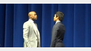 메이웨더 vs 파퀴아오, 대전료 2700억원 ‘껑충↑’…눈빛 대결? ‘오금 저리네!’