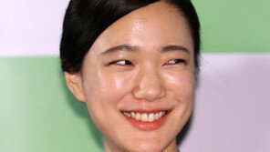 신인 손수현·이해준 감독 “2개월 째 열애 중”