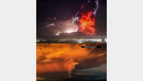 칠레 칼부코 화산 폭발, 국가 비상사태 선포… 인근 주민 “아무런 전조 없이 폭발”