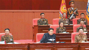 北 김정은, 건군절 맞아 군사훈련 대신 훈련일꾼대회