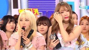 ‘인기가요’ EXID, ‘아예’로 지상파 첫 1위… “진짜 정주행 시작”