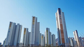 [디자인 경영]한화그룹, 독창적인 태양광 옥상디자인 눈길