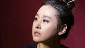 마야 자전에세이 ‘뮤콘드라마’ 매진 사례