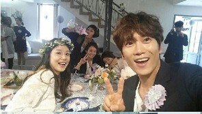 지성 이보영 베이비 샤워 파티, 만삭이 된 이보영 배 눈길