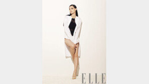 썸남썸녀 윤소이, 시스루+하의실종 패션 ‘파격’…마네킹 각선미에 ‘움찔!’