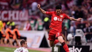 ‘풀타임’ 손흥민 평점 3점, 레버쿠젠 리그선두 뮌헨에 2-0 완승