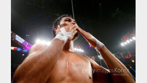 파퀴아오 부상 숨기고 경기…징계 가능성