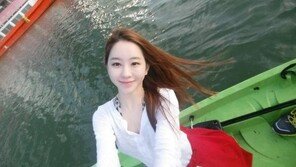 ‘손호영과 열애설’ 황보미, 걸그룹 미모에 ‘지성까지 겸비’