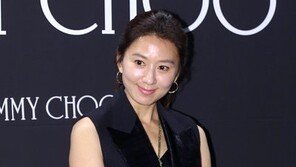 [스타 그때 이런 일이] 김희애 ‘…새 생명을’ 첫 MC