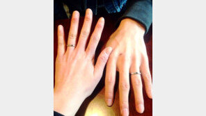 봉태규 하시시박 커플, 커플링 ‘관심’… “손까지 닮아, 예쁘네!”