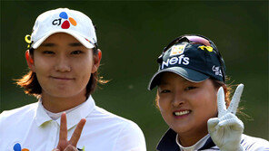 절친 고진영-김민선 “2승은 내가 먼저”