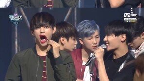 ‘엠카운트다운’ 방탄소년단, 무대서 립스틱 발라… 경악! 
