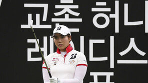 투어 2년차 김민지 교촌레이디스오픈 단독선두