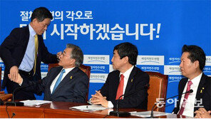 정청래 ‘공갈’ 발언 논란…주승용 사퇴…유승희 ‘뜬금포’ 노래…‘봉숭아학당’?