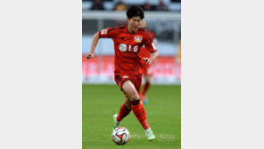 [통신원 리포트] 손흥민 침묵…레버쿠젠, 챔스 본선 자력직행 좌절