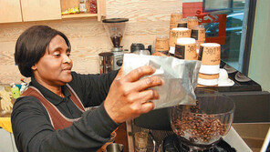 [수도권]난민 바리스타 “희망을 드립해요”