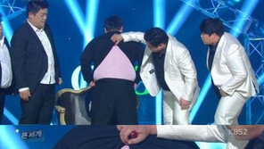 김수영 65kg 감량 전 ‘복숭아 뒤태’ 이모티콘 코스프레 ‘싱크로율 100% 大폭소 