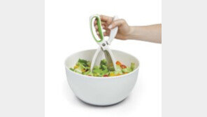 옥소 굿그립, 샐러드 전용 가위 출시 “재료를 한 입 크기로”