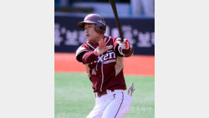 [Mr. 베이스볼] 강정호 공백 메운 김하성 “롤모델 강정호”