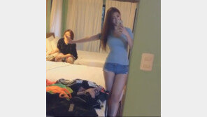 유승옥, 핫팬츠 입고 ‘콜라병 몸매’ 과시… ‘역시 몸매종결자’