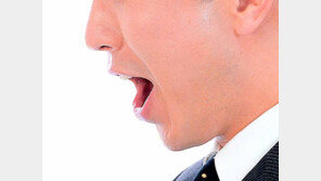 입이 마를 때 해결책 무엇?…‘입 마를 때 ○○○먹으면 타액 분비↑’