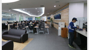 광명스피돔 ‘스피드홀’ 카페 분위기 물씬