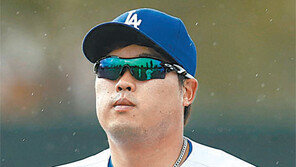 류현진 “어깨 뻐근할 뿐… ‘데드 암’이 뭐죠?”