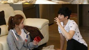 ‘님과 함께2’ 장서희, 윤건 위한 이벤트에 긴장… “손 떨려”