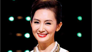 [우먼 동아일보] 채시라, 재운의 비밀은 환한 안색과 눈썹