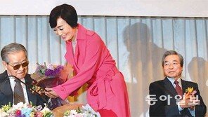 JP 출판회… “정치인은 절대 거짓말하면 안돼”