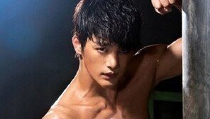 ‘써니 열애설’ 서인국, 섹시 화보에 ‘女心 흔들’… ‘선명한 초콜릿’