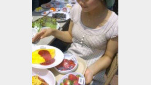 식사 속도 빠르면 성인병 위험, 호르몬 분비되기도 전에 섭취 칼로리 늘어나...