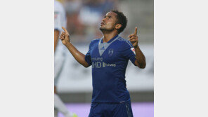 수원이 산토스를 기다리는 까닭은?