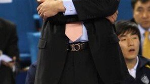 신치용 ‘20년 최장수 감독’ 떠나 삼성 부사장으로…후임은?