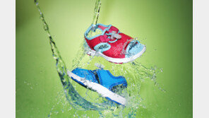 뉴발란스 키즈 메쉬소재 아쿠아샌들 출시