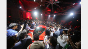 페라리 488 GTB 사전주문고객 “일본에서 먼저 만나”