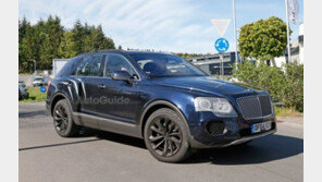 벤틀리 최초 SUV ‘벤타이가’ 스파이샷 “이런 모습은…” 