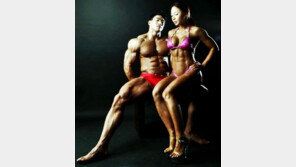 ‘징맨’ 황철순, 이소희와 함께… 극강 근육질