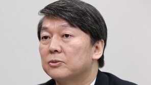 안철수, 혁신위원장 제안 거부 “당외 인사도 방법”…조국 교수 염두?