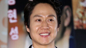 [연예 뉴스 스테이션] 정우, FNC와 전속계약 “연기활동 전폭 지원”
