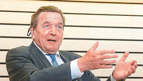 슈뢰더 前 독일총리 “노동개혁, 정권 잃을 각오로 하라”