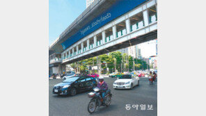 시민들은 “마이뻰라이”… 젊은층은 정치에 무관심 